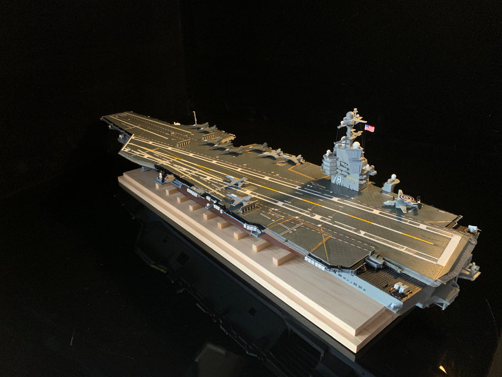 1:700 USS CV-78 Gerald R. Ford Electromagnetic Catapult Aircraft Carrier-In Stock
