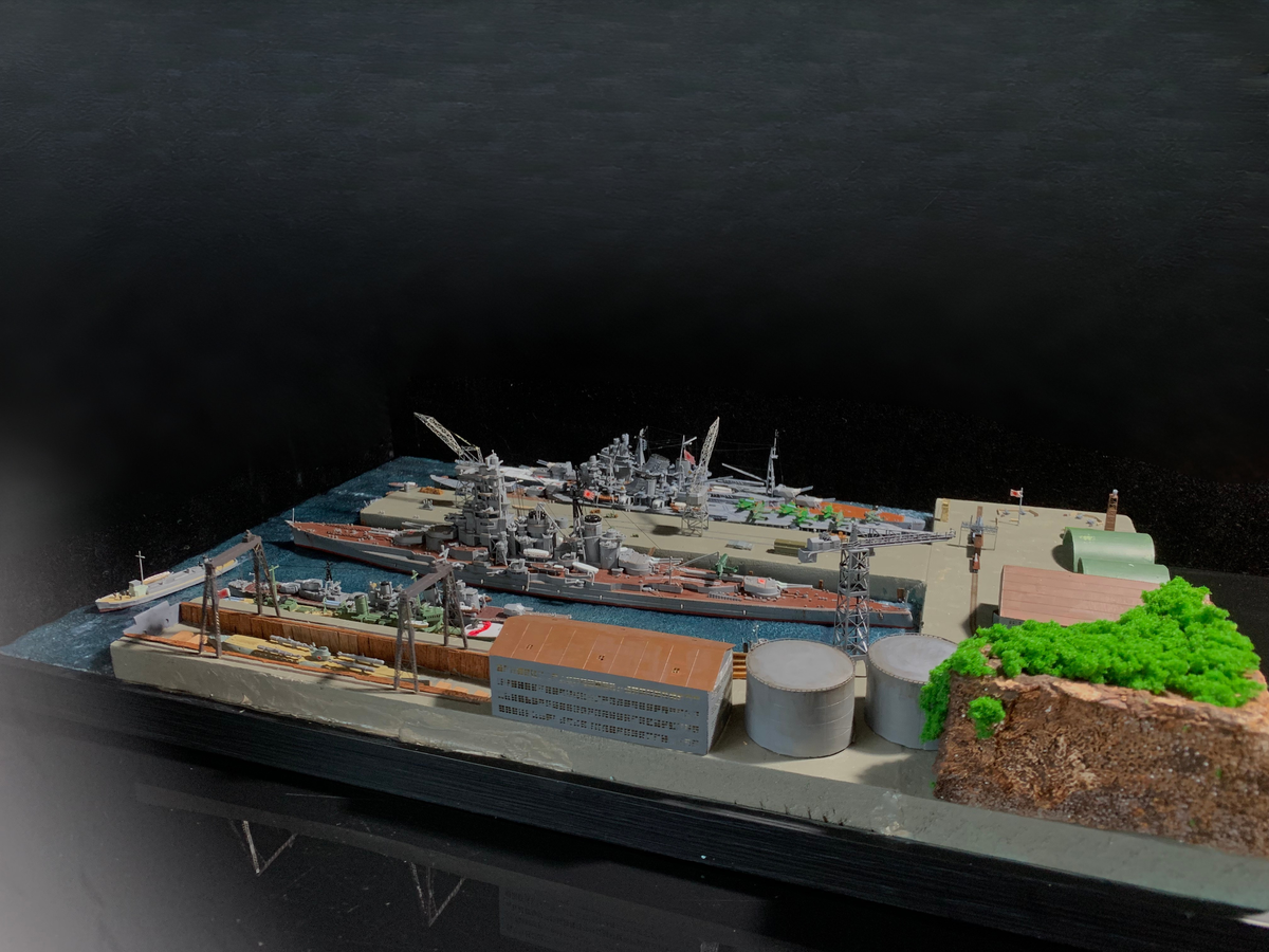 1:700 Military Port Scene