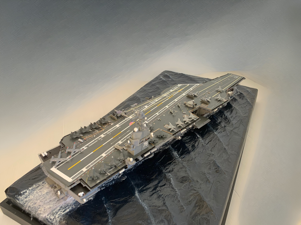 1:700 USS Gerald R. Ford CVN-78 Aircraft Carrier Model