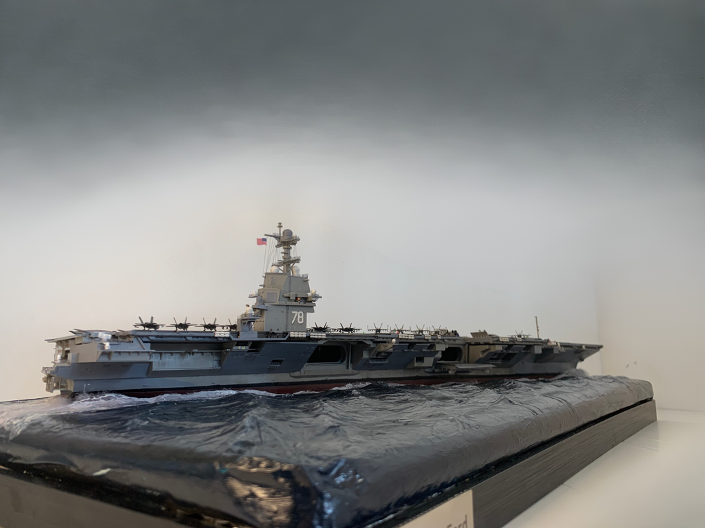 1:700 USS Gerald R. Ford CVN-78 Aircraft Carrier Model