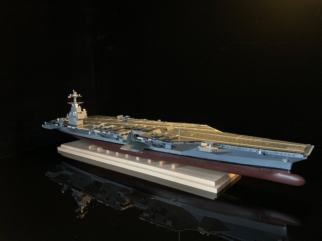 1:700 USS CV-78 Gerald R. Ford Electromagnetic Catapult Aircraft Carrier-In Stock