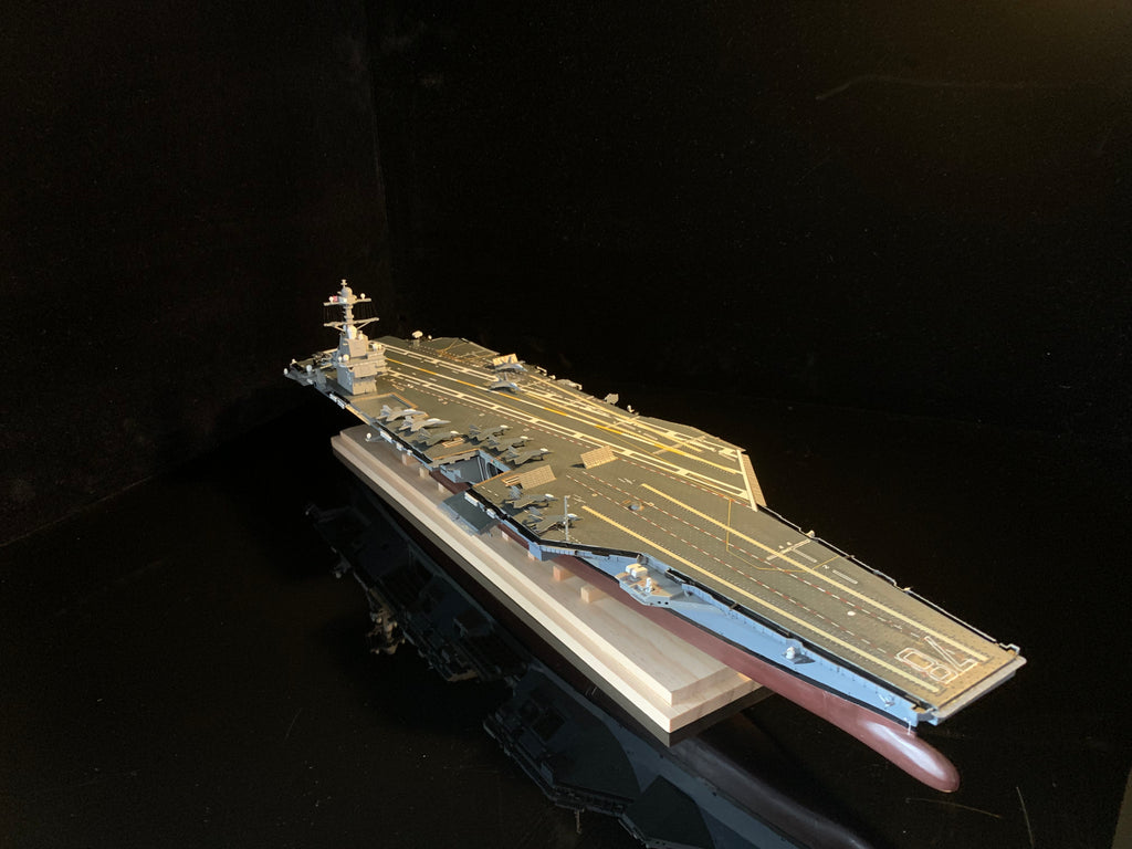 1:700 USS CV-78 Gerald R. Ford Electromagnetic Catapult Aircraft Carrier-In Stock