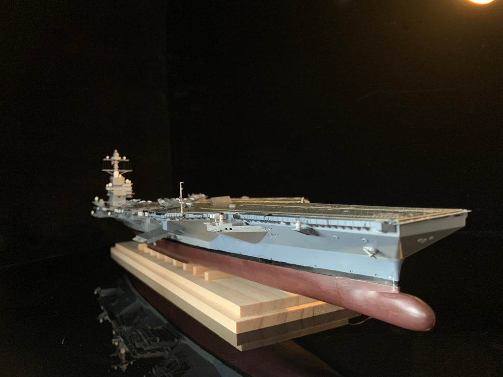 1:700 USS CV-78 Gerald R. Ford Electromagnetic Catapult Aircraft Carrier-In Stock