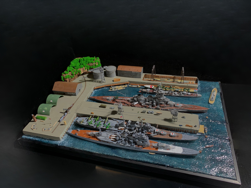 1:700 Military Port Scene