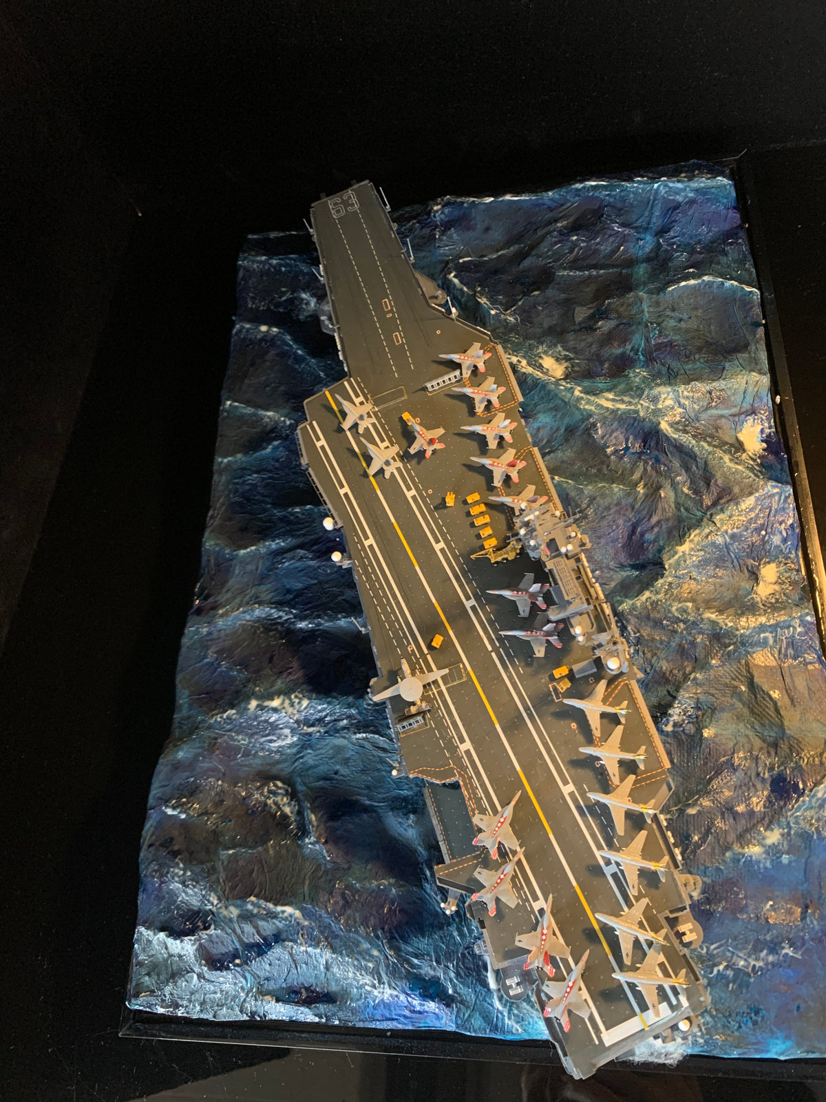 1:700 US Legendary Aircraft Carrier CV-63 KittyHawk Scene Upgrade Version