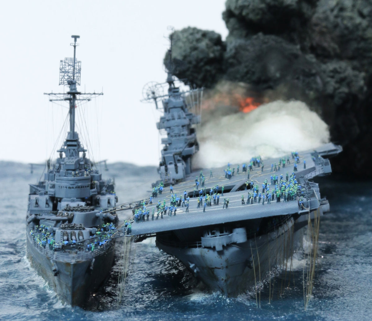 Rescue of the CV-13 Franklin – Famous WWII Scene Model