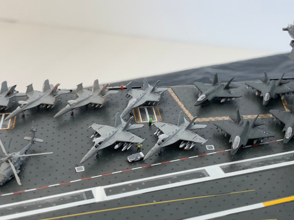 1:700 USS Gerald R. Ford CVN-78 Aircraft Carrier Model