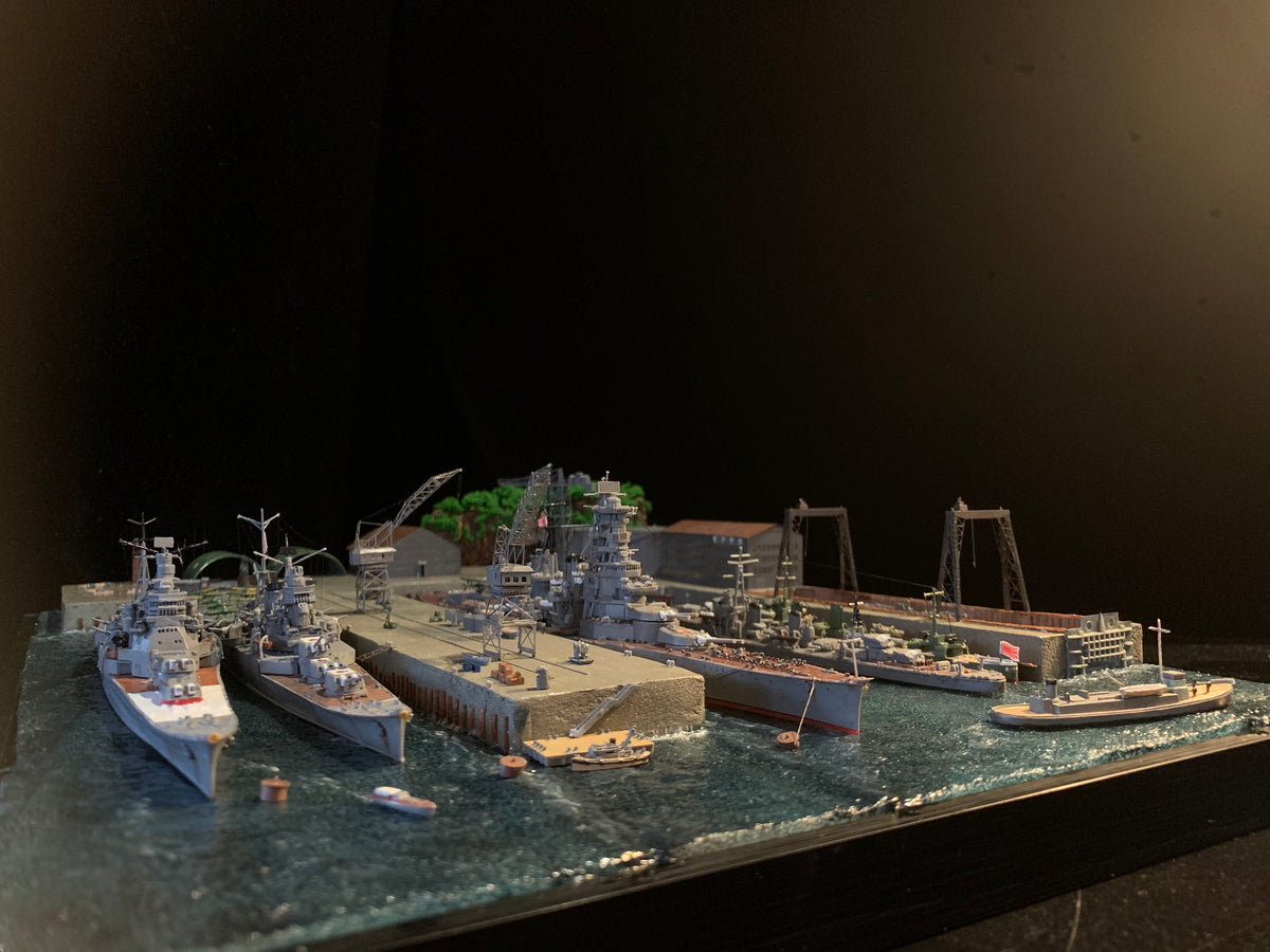 1:700 Military Port Scene