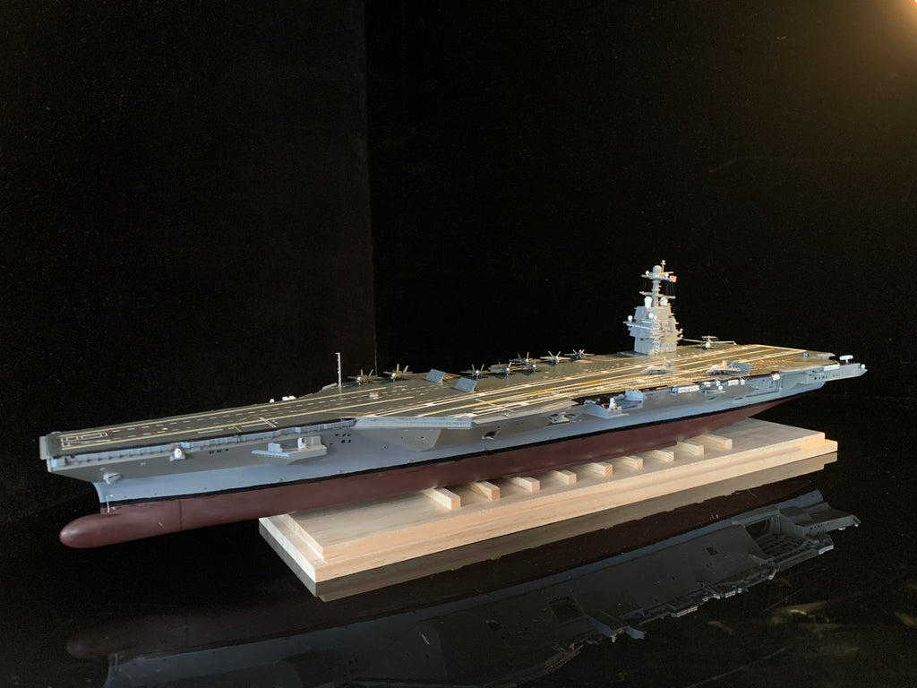 1:700 USS CV-78 Gerald R. Ford Electromagnetic Catapult Aircraft Carrier-In Stock