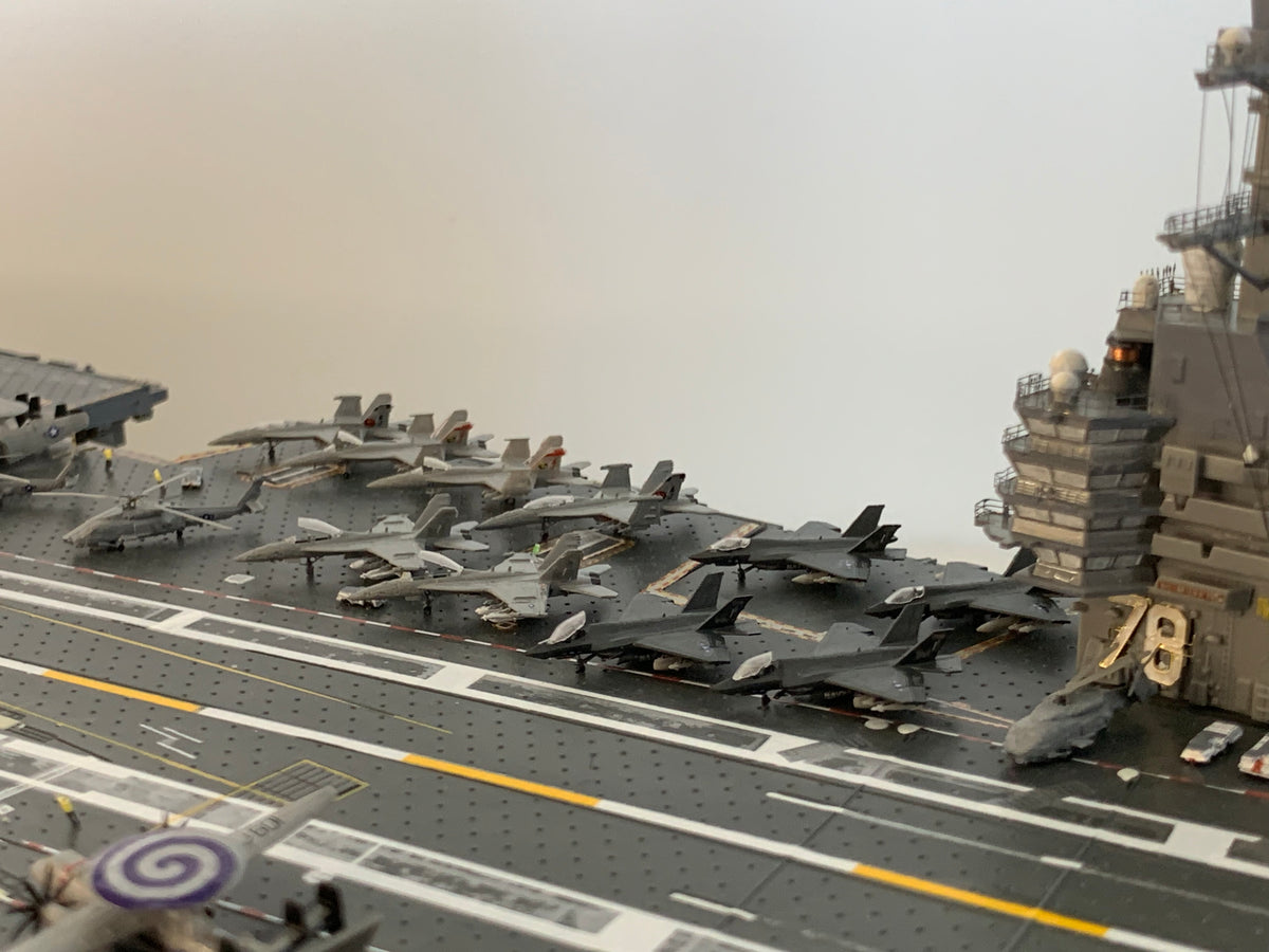 1:700 USS Gerald R. Ford CVN-78 Aircraft Carrier Model